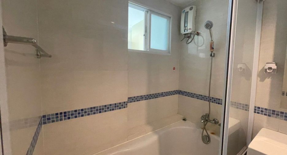 For sale 1 bed condo in Sathon, Bangkok