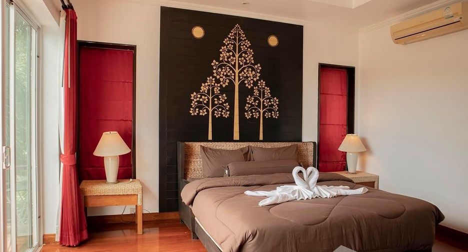 For rent 3 bedrooms villa in Mueang Phuket, Phuket