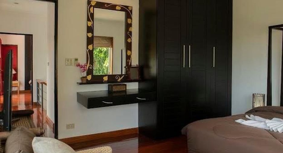 For rent 3 bedrooms villa in Mueang Phuket, Phuket
