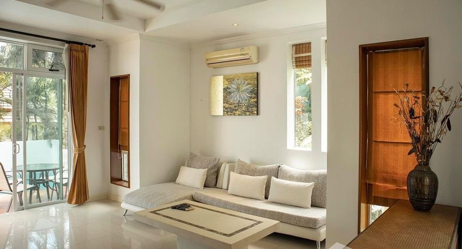 For rent 3 bedrooms villa in Mueang Phuket, Phuket