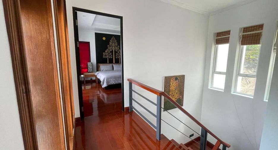 For rent 3 bedrooms villa in Mueang Phuket, Phuket