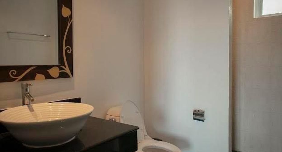 For rent 3 bedrooms villa in Mueang Phuket, Phuket