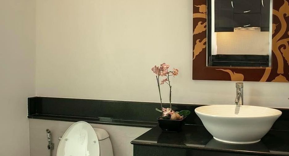 For rent 3 bedrooms villa in Mueang Phuket, Phuket