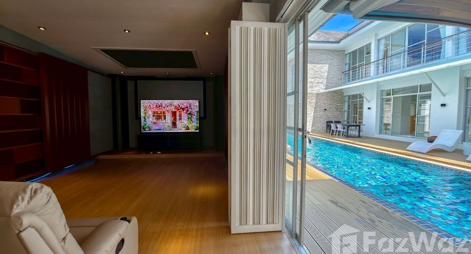 For sale 4 bedrooms villa in Mueang Phuket, Phuket