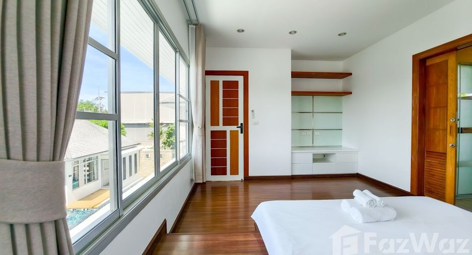 For sale 4 bedrooms villa in Mueang Phuket, Phuket