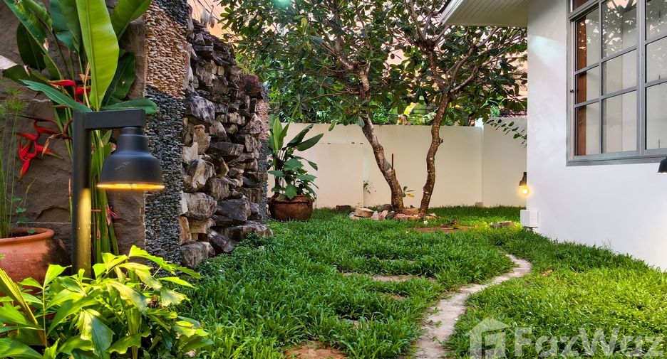 For sale 4 bedrooms villa in Mueang Phuket, Phuket