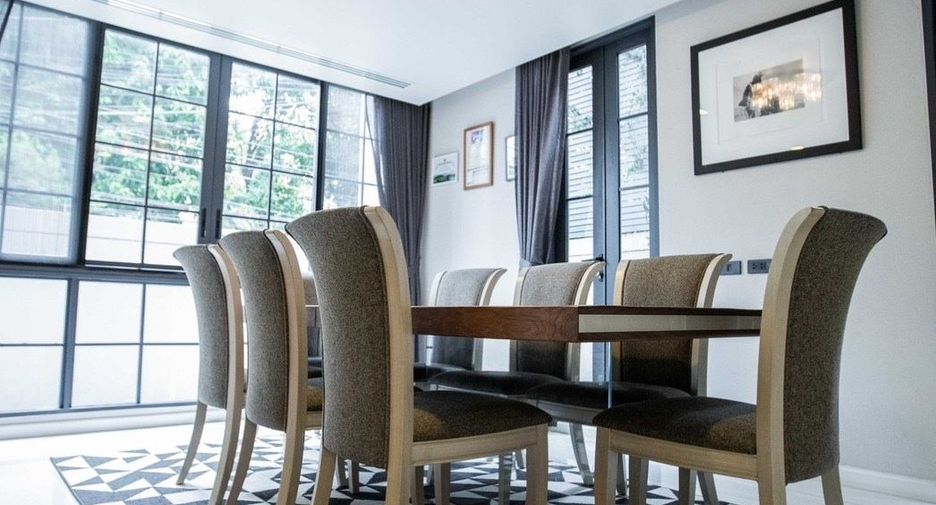 Haus zum Kauf mit 4 Zimmer in Watthana, Bangkok