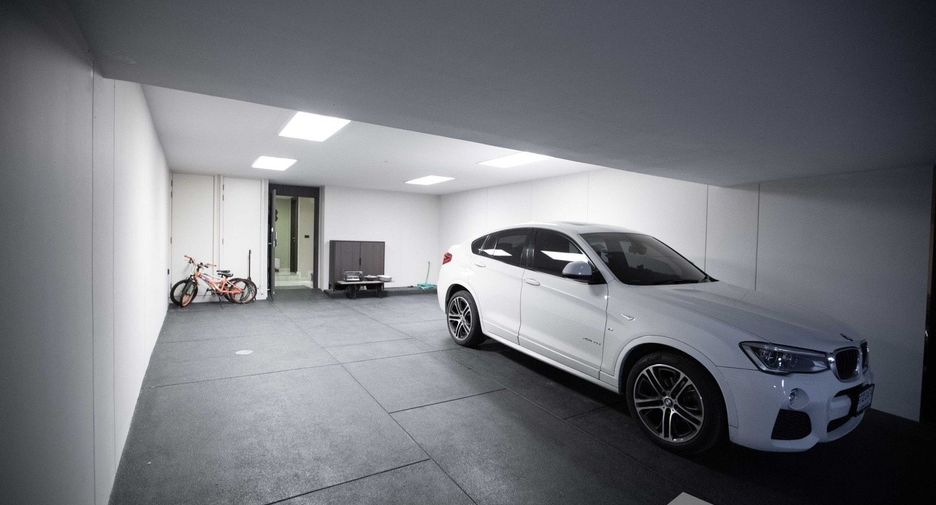 Haus zum Kauf mit 4 Zimmer in Watthana, Bangkok
