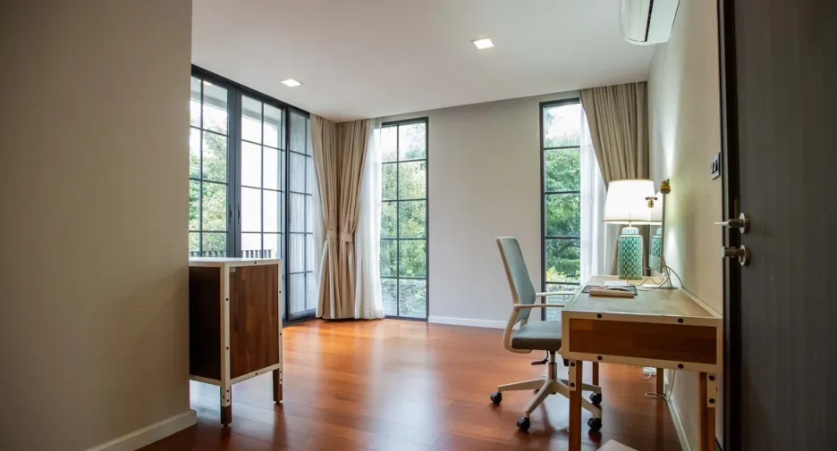Haus zum Kauf mit 4 Zimmer in Watthana, Bangkok