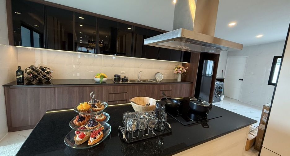 Villa zum Kauf mit 3 Zimmer in Bang Lamung, Chonburi