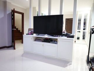 出售 5 卧室 独立屋 在 Phasi Charoen, 曼谷