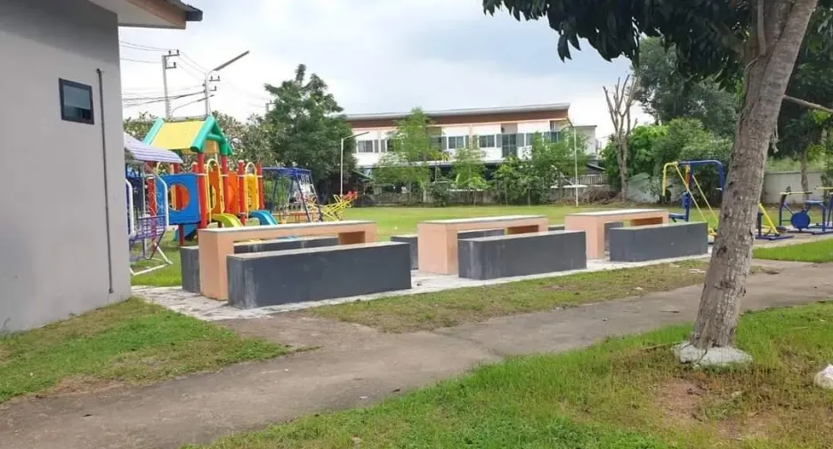 For sale 2 bedrooms townhouse in Si Racha, Chonburi