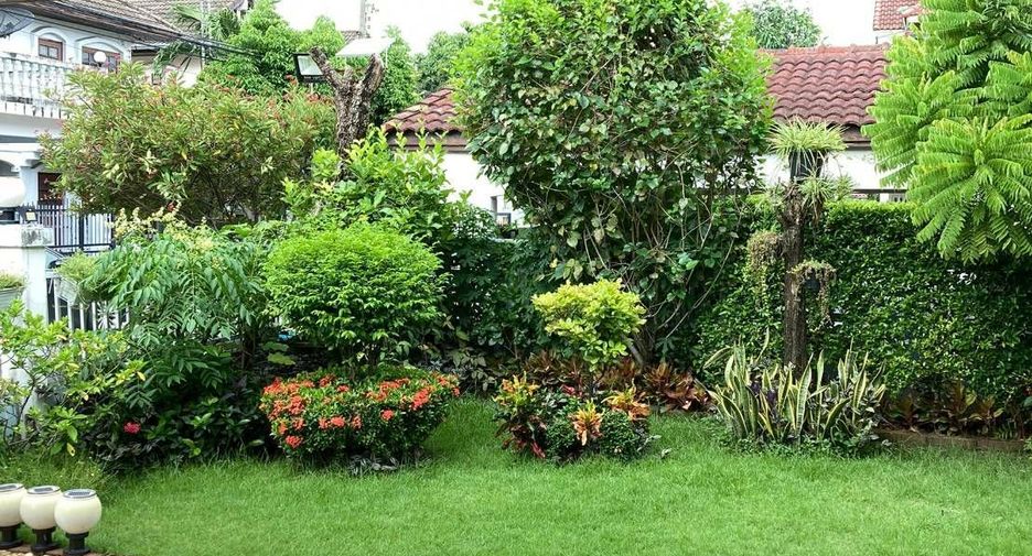 For sale 4 bedrooms house in Bang Khen, Bangkok