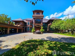 Casa en venta de 7 habitaciones en Si Racha, Chonburi