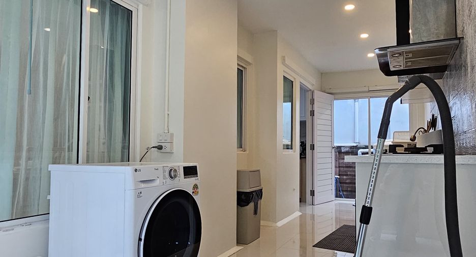For sale and for rent 3 bedrooms house in Mueang Phuket, Phuket