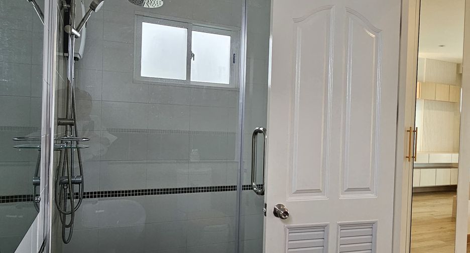 For sale and for rent 3 bedrooms house in Mueang Phuket, Phuket