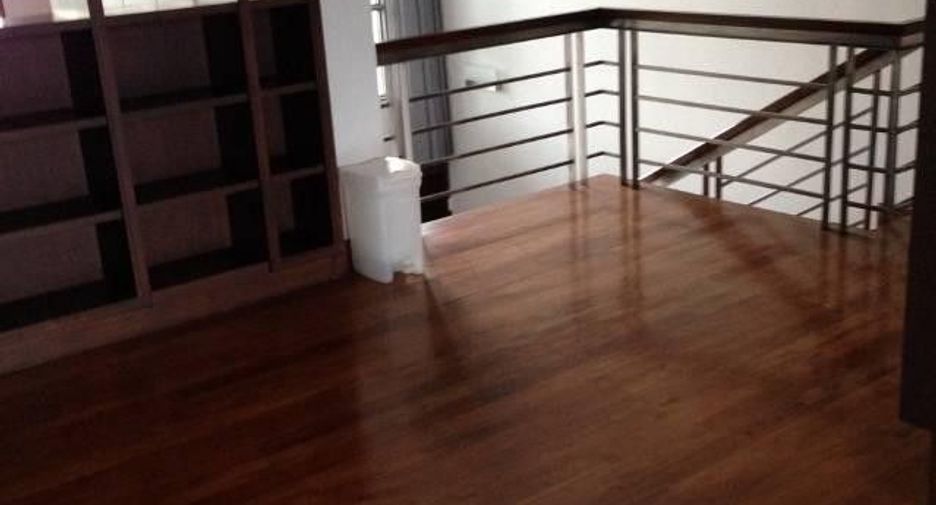 Villa en venta de 4 habitaciones en Prawet, Bangkok