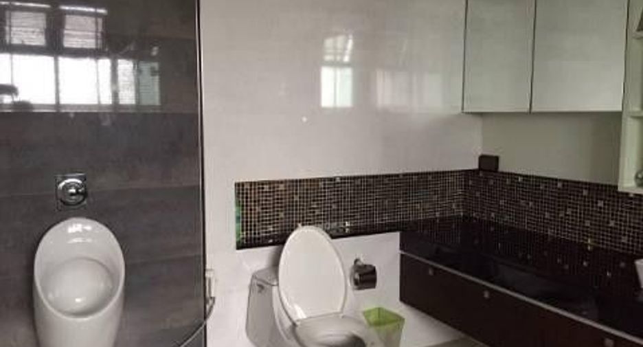 Villa en venta de 4 habitaciones en Prawet, Bangkok