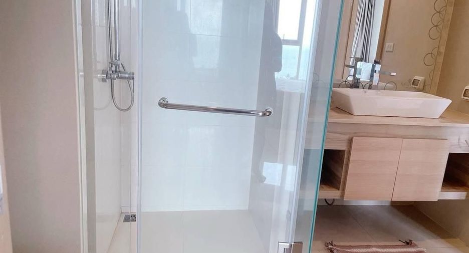 For rent 1 bed condo in Bang Lamung, Chonburi