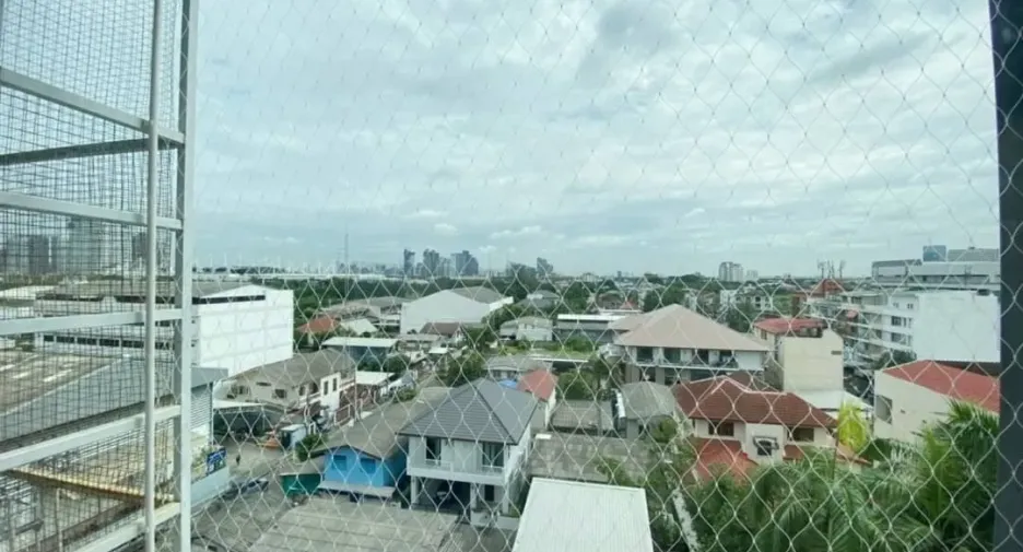 For sale 1 bed condo in Bang Na, Bangkok