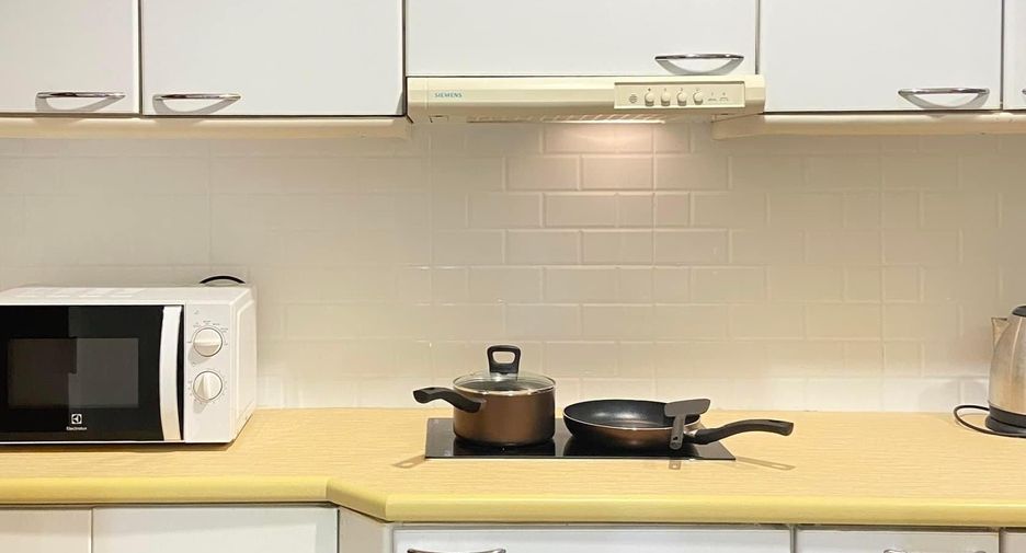 For sale and for rent studio condo in Yan Nawa, Bangkok