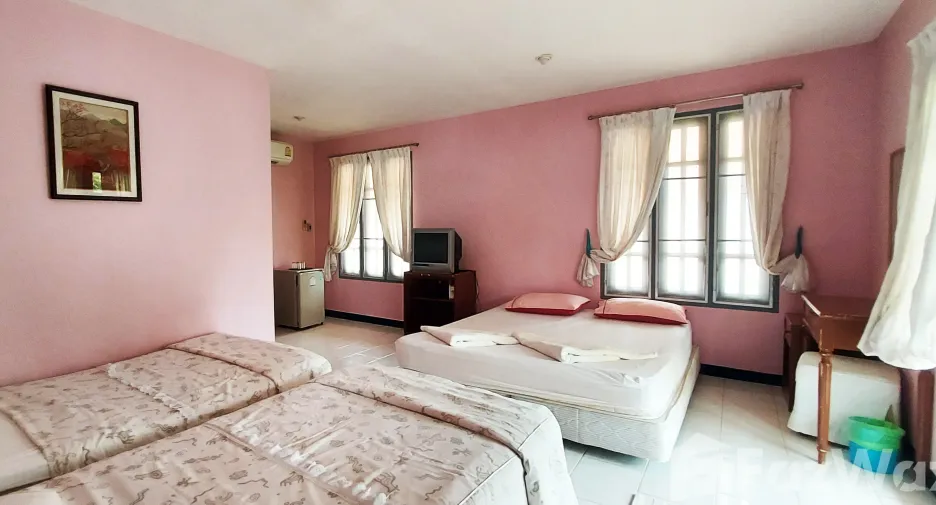 Hotel en venta de 33 habitaciones en Klaeng, Rayong