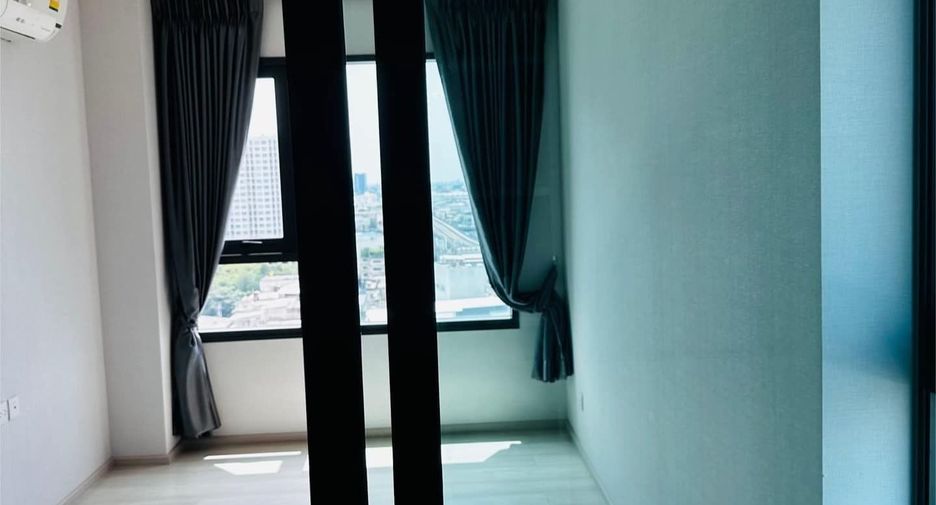 For sale 2 bedrooms condo in Bang Phlat, Bangkok