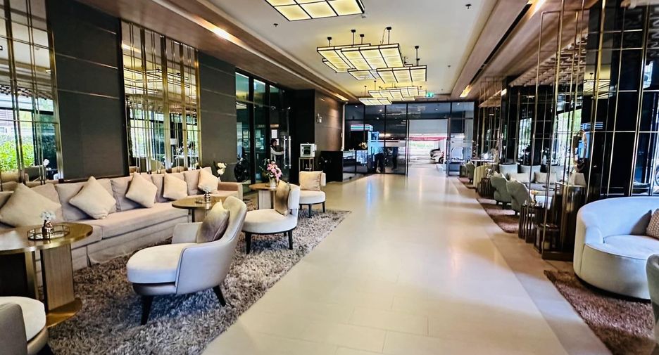 For sale 2 bedrooms condo in Bang Phlat, Bangkok