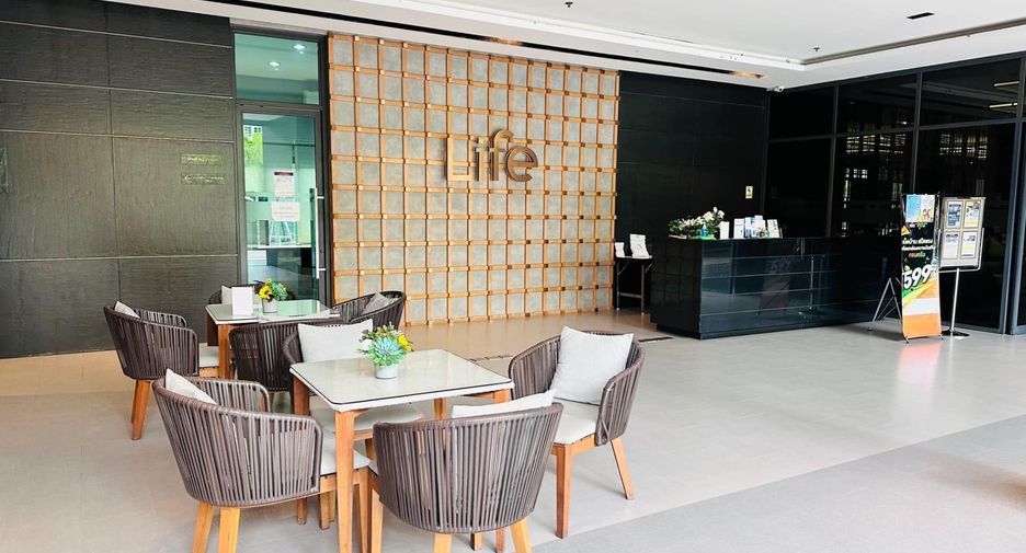 For sale 2 bedrooms condo in Bang Phlat, Bangkok