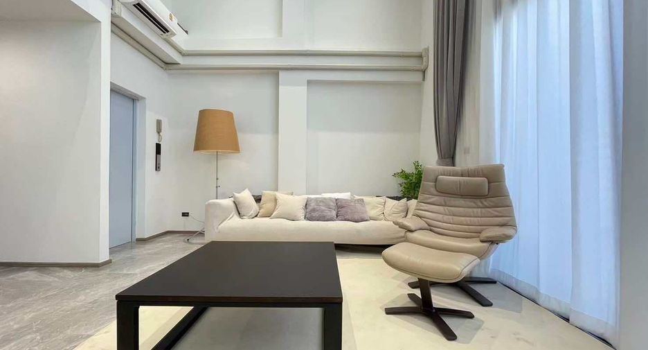 For sale 3 bedrooms townhouse in Wang Thonglang, Bangkok