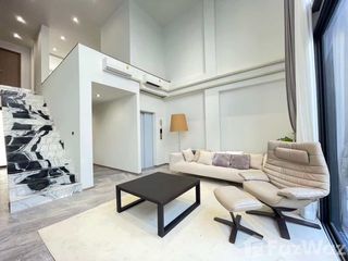 For sale 3 bedrooms townhouse in Wang Thonglang, Bangkok