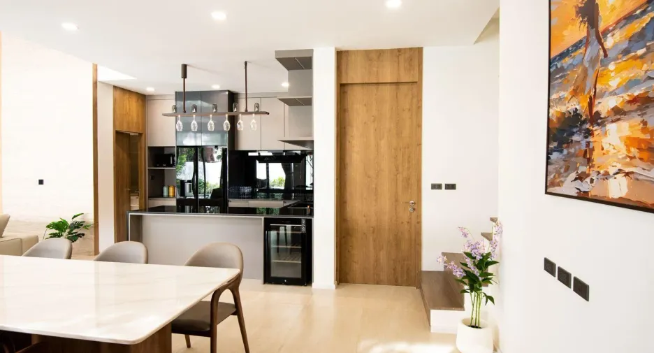 À vendre et à louer 3 chambres villa à Mueang Phuket, Phuket