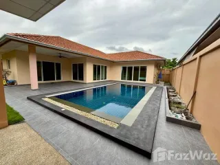For rent 3 bedrooms villa in Bang Lamung, Chonburi