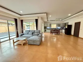 For rent 3 bedrooms villa in Bang Lamung, Chonburi