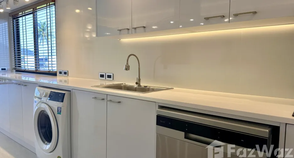 For sale 2 bedrooms condo in Mueang Phuket, Phuket