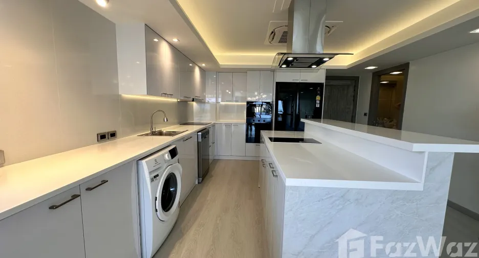 For sale 2 bedrooms condo in Mueang Phuket, Phuket