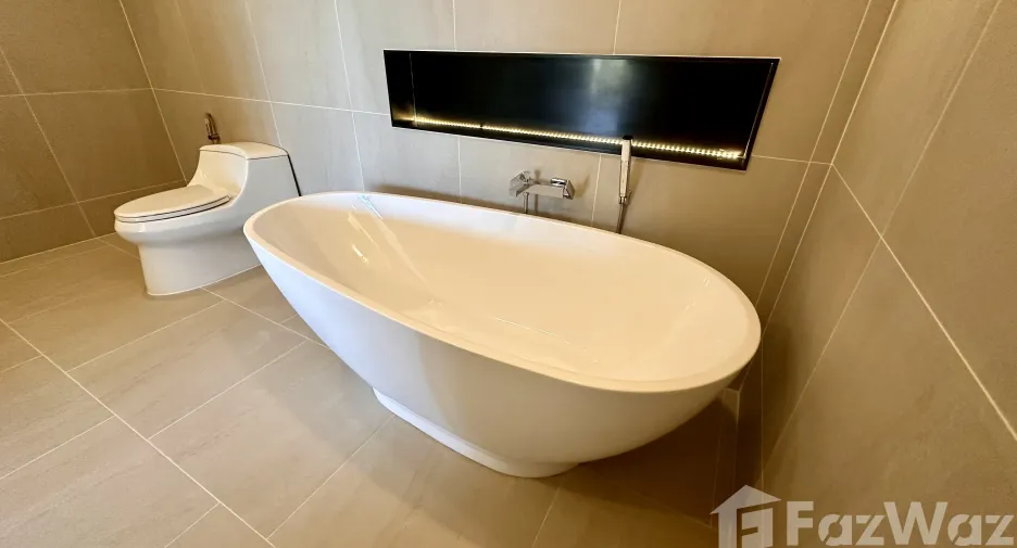 For sale 2 bedrooms condo in Mueang Phuket, Phuket