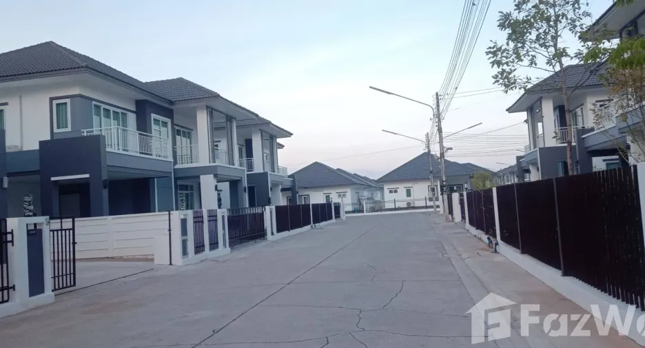 Haus zum Kauf mit 4 Zimmer in Mueang Nakhon Ratchasima, Nakhon Ratchasima