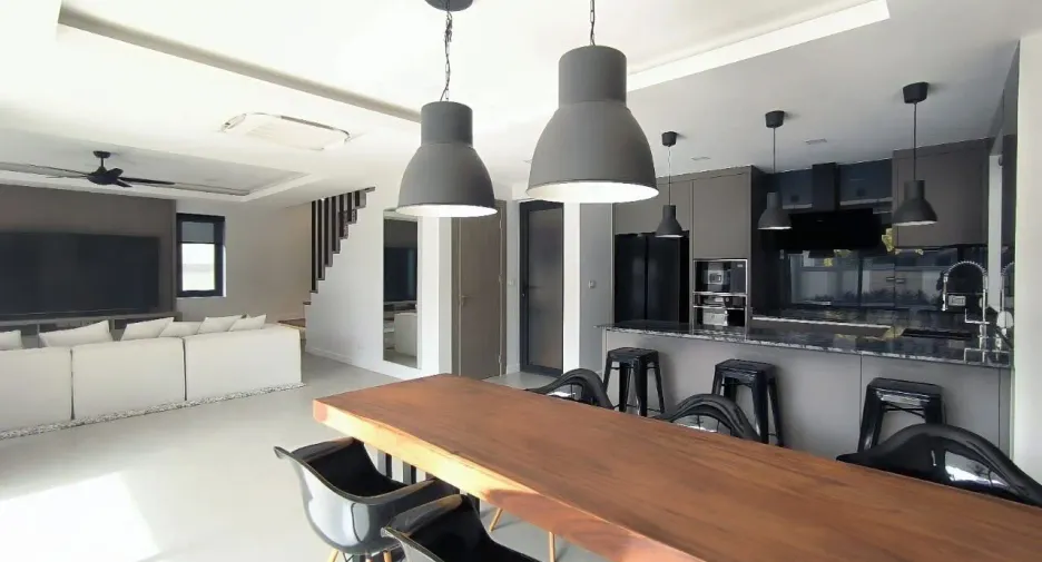 For sale 3 bedrooms villa in Bang Lamung, Chonburi