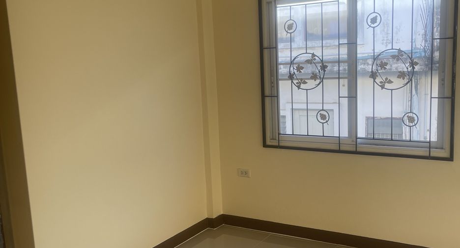 For sale 4 bedrooms townhouse in Nong Chok, Bangkok