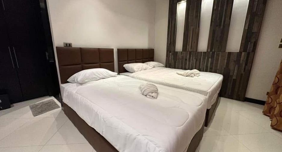 Villa en alquiler de 5 habitaciones en Bang Lamung, Chonburi