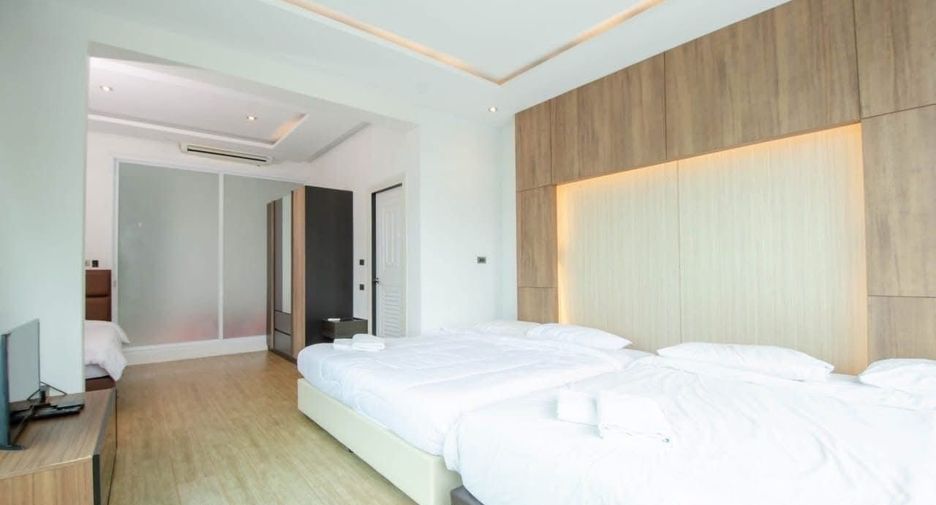 Villa en alquiler de 5 habitaciones en Bang Lamung, Chonburi