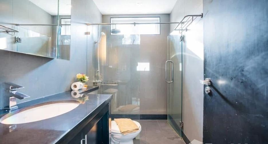 Villa en alquiler de 5 habitaciones en Bang Lamung, Chonburi