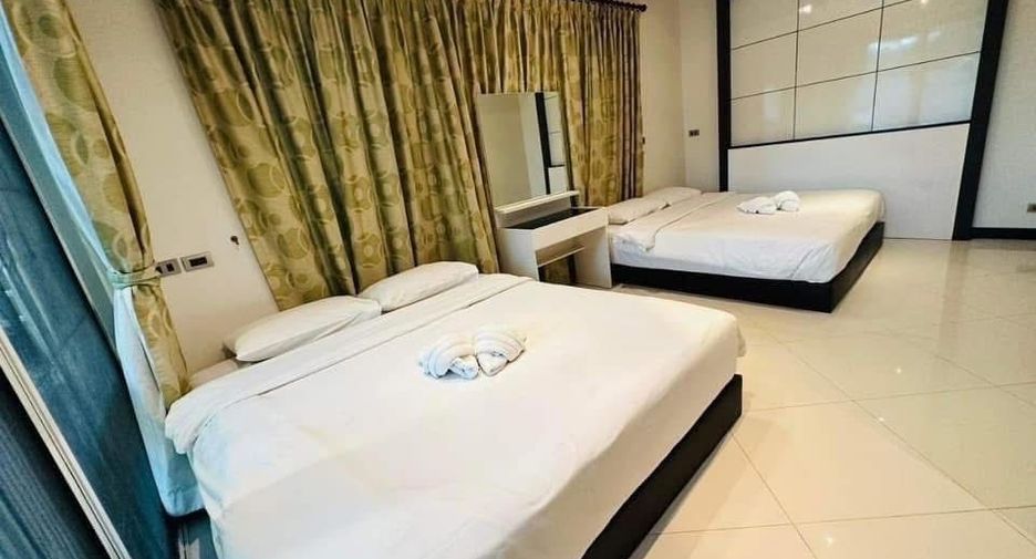 Villa en alquiler de 5 habitaciones en Bang Lamung, Chonburi