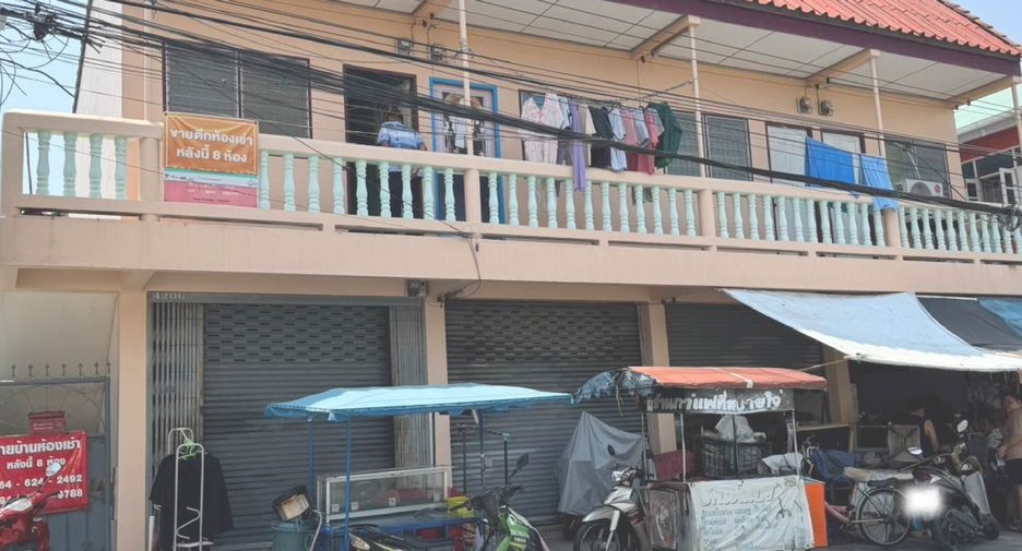 For sale 8 bedrooms retail Space in Mueang Samut Prakan, Samut Prakan