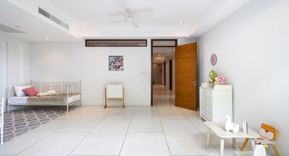 For rent 4 bedrooms villa in Thalang, Phuket