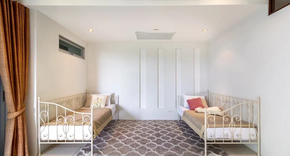 For rent 4 bedrooms villa in Thalang, Phuket