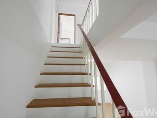 For sale 2 ベッドルーム townhouse in Chom Thong, Bangkok