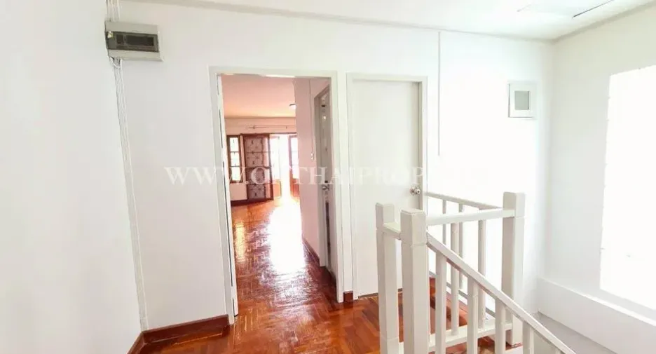 For sale 3 ベッドルーム townhouse in Bang Bua Thong, Nonthaburi