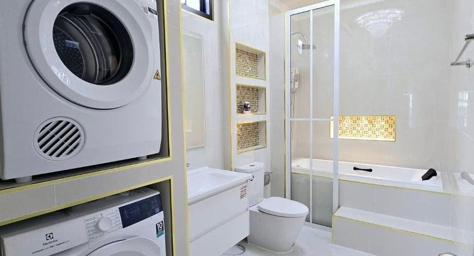 Casa en venta de 3 habitaciones en Bang Lamung, Chonburi